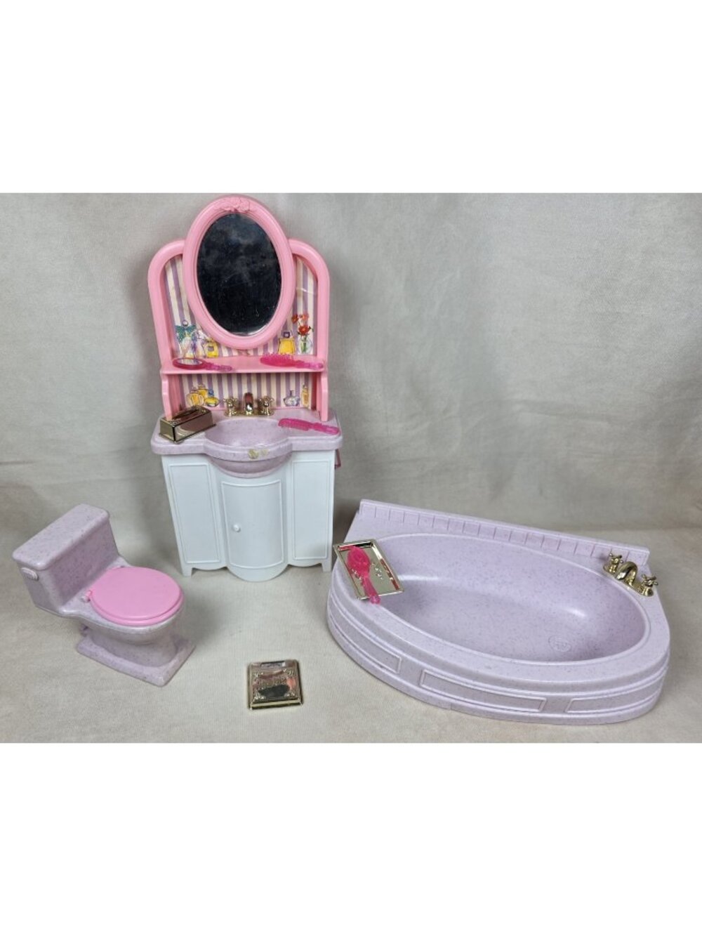1996 Mattel Barbie Bathroom Vanity Play-set  Pink Version